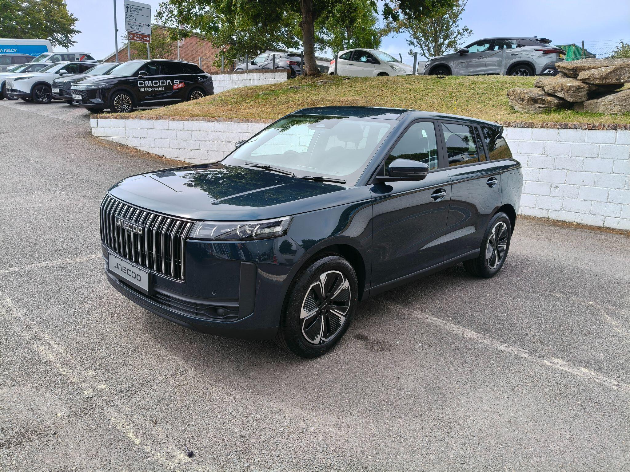 Large vehicle image